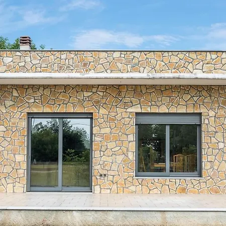 Villa Apocalypsis